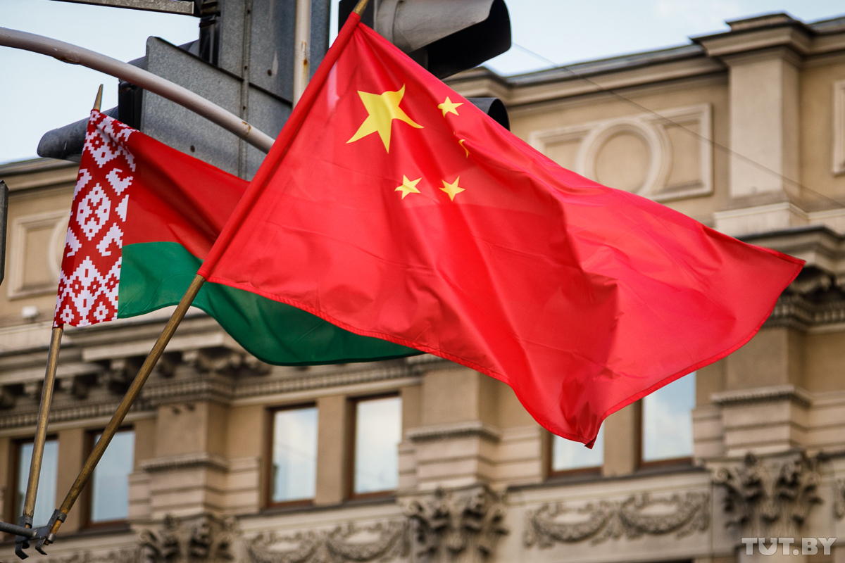 Беларусь и КНР обсудили широкий спектр вопросов развития сотрудничества
