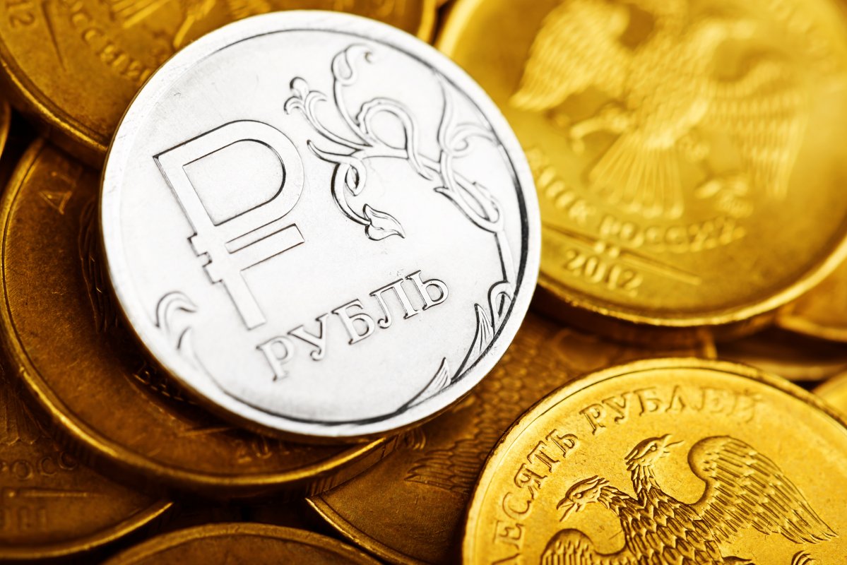 Российский рубль укрепился а торгах в среду