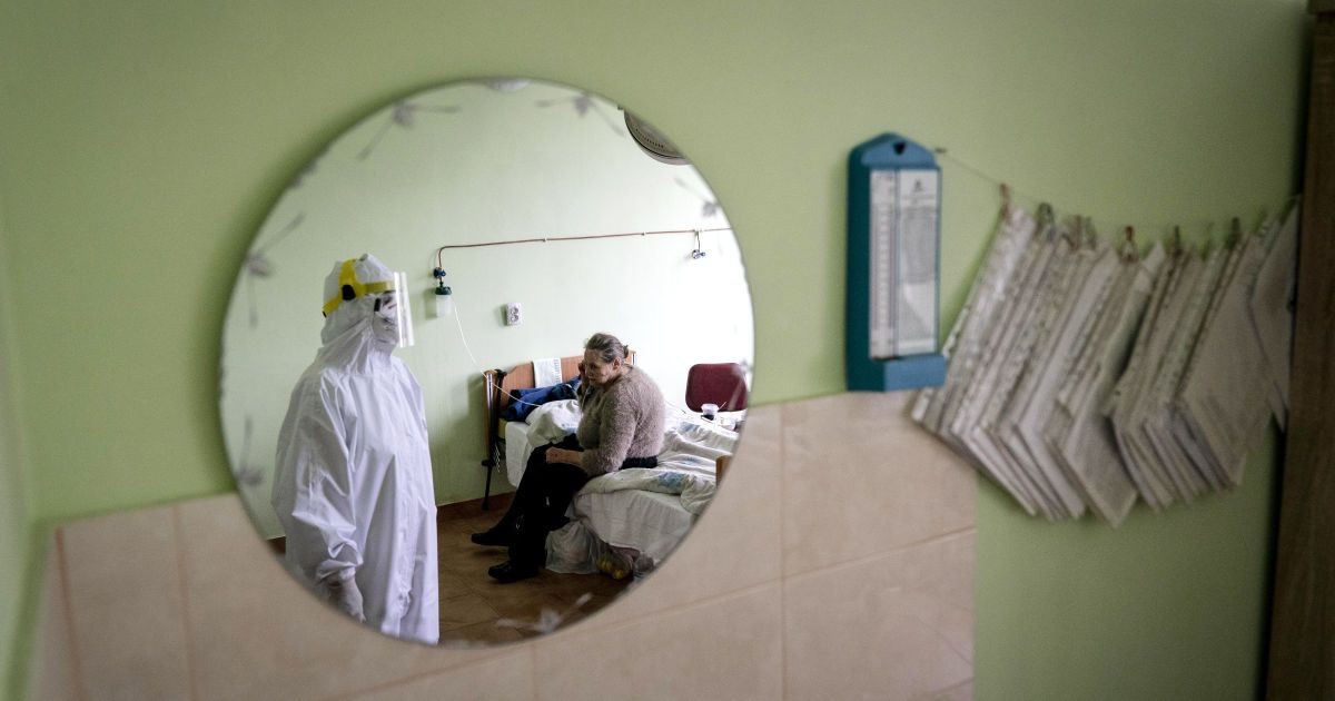 В Беларуси объявлена третья волна коронавируса