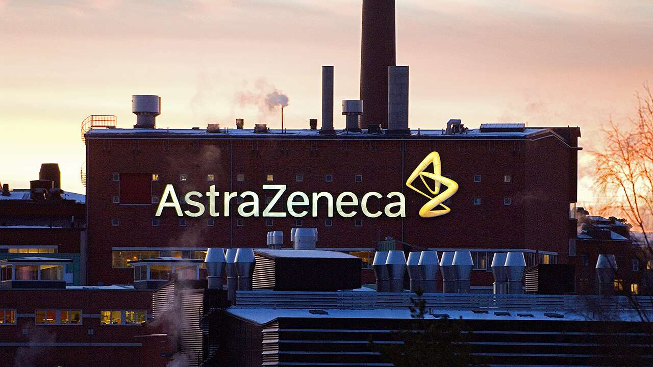 В Венгрии остановили вакцинацию препаратом AstraZeneca