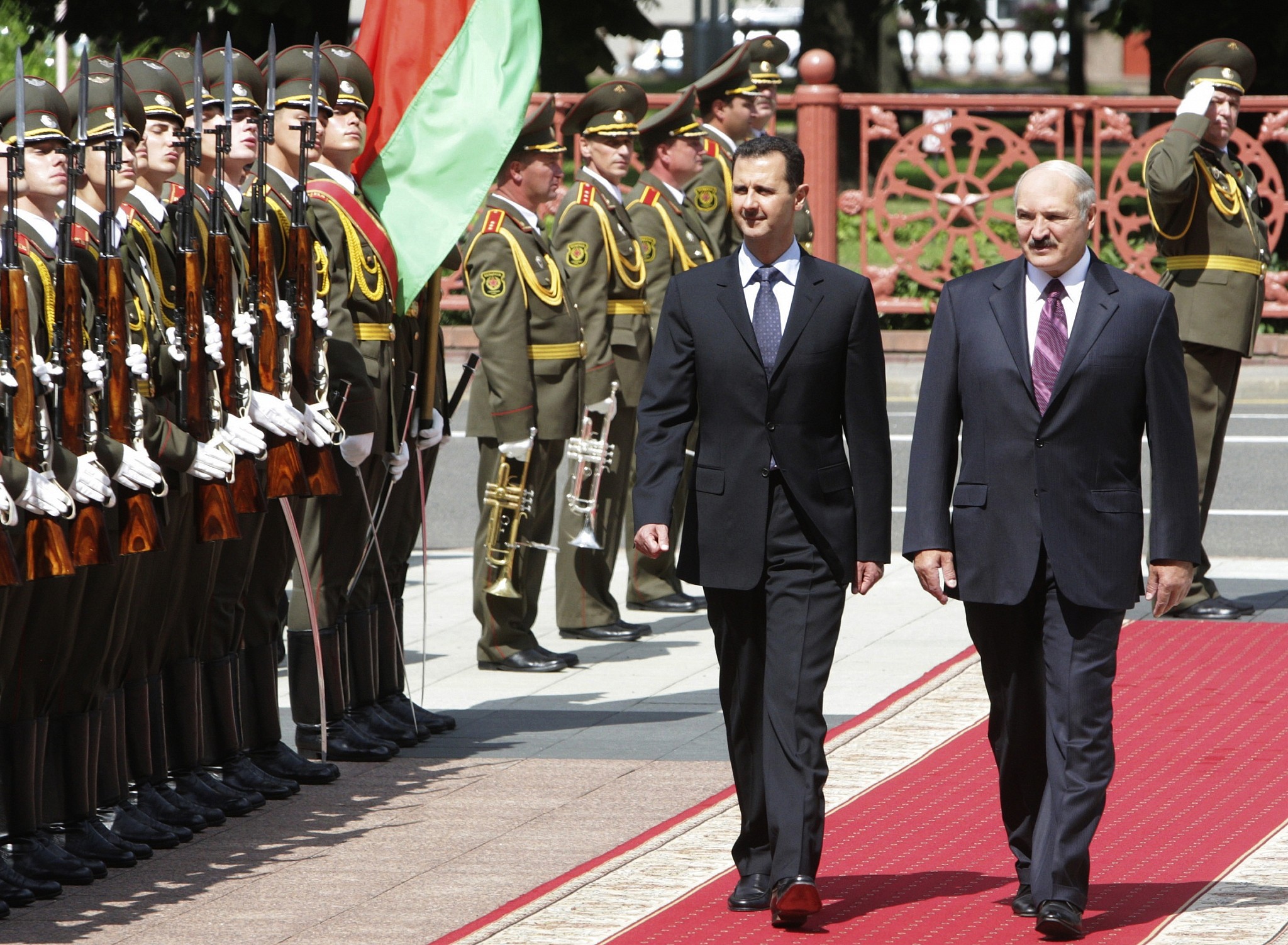 Лукашенко заявил о готовности помочь Сирии с восстановлением страны