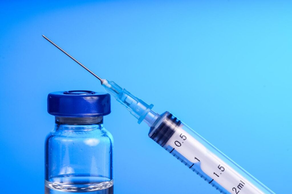 Вакцина от коронавируса – белорусский опыт и международные реалии