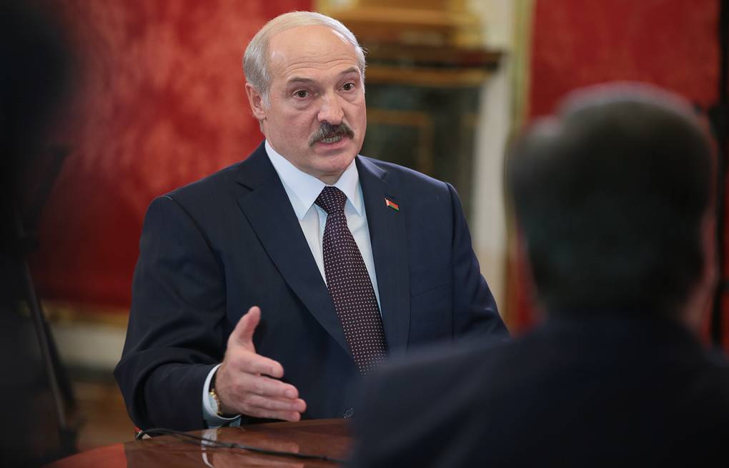Лукашенко назвал условия, при котором он будет "вечным президентом"