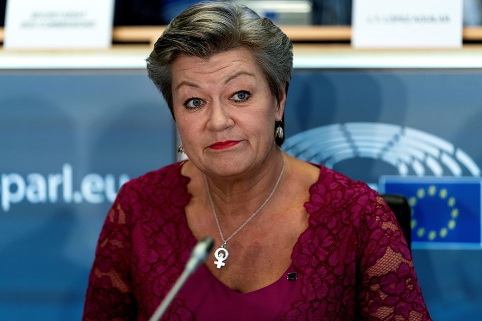 Еврокомиссар: ЕС нужно серьезнее отнестись к угрозам миграции из Афганистана
