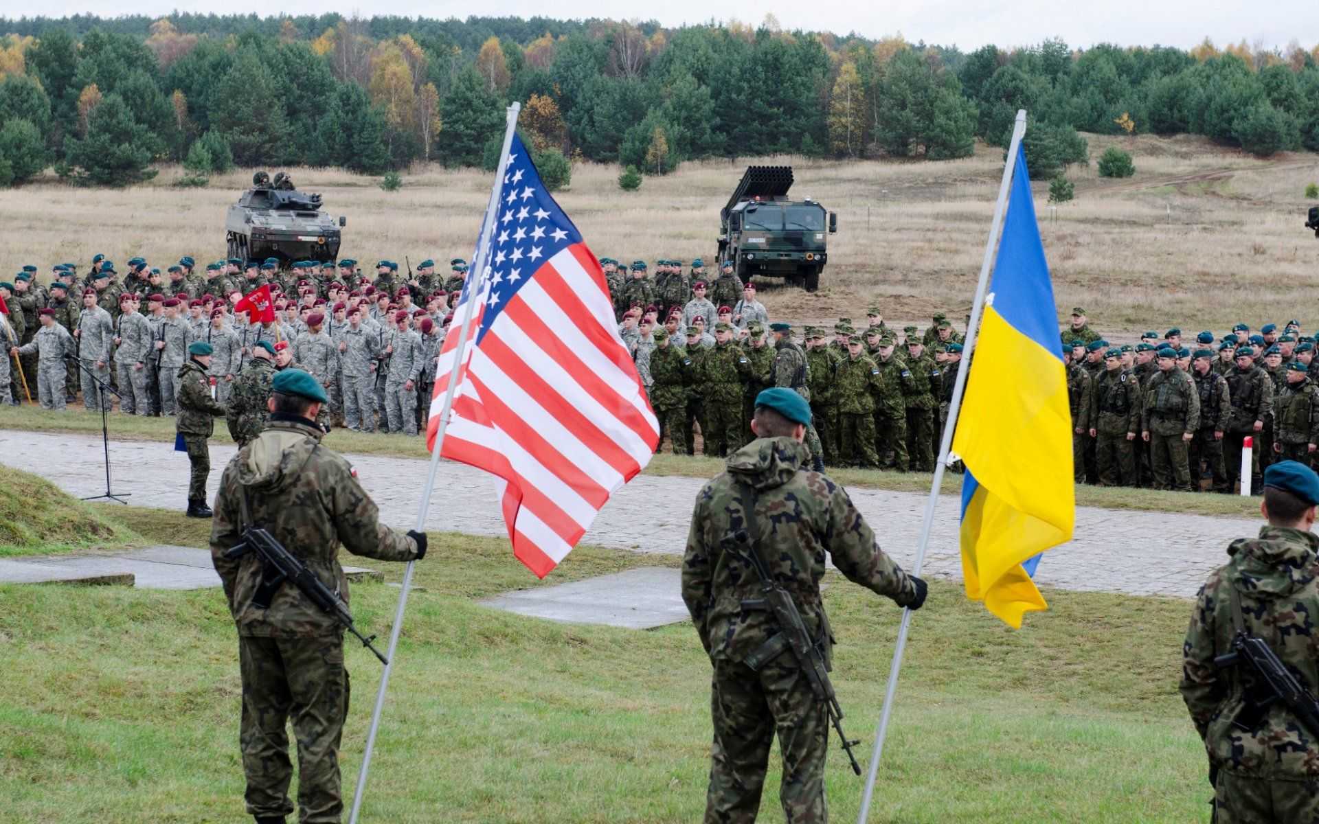 США запугивают Европу возможным "вторжением" России на Украину