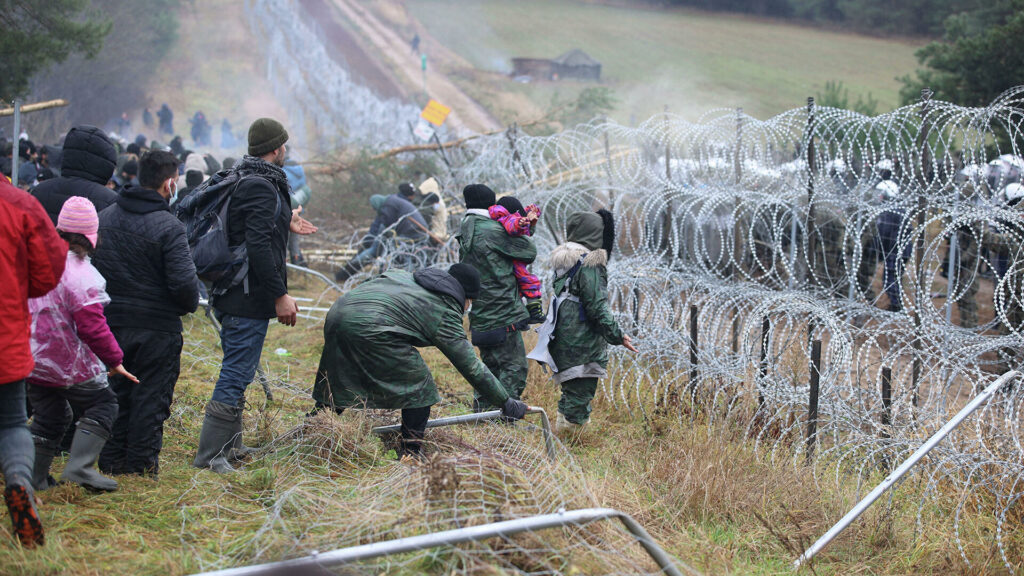Кризис на белорусско-польской границе создает угрозу региональной безопасности