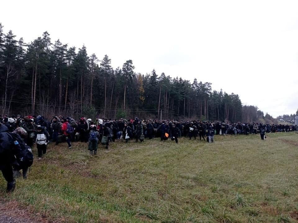 В Польше ожидают штурм границы мигрантами