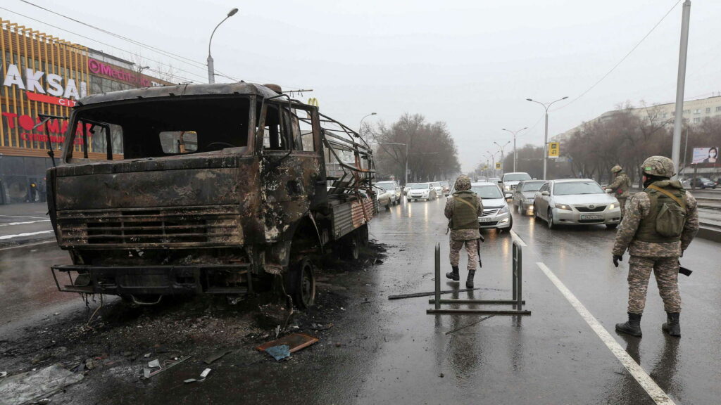 Протесты в Беларуси и Казахстане: сходства и различия