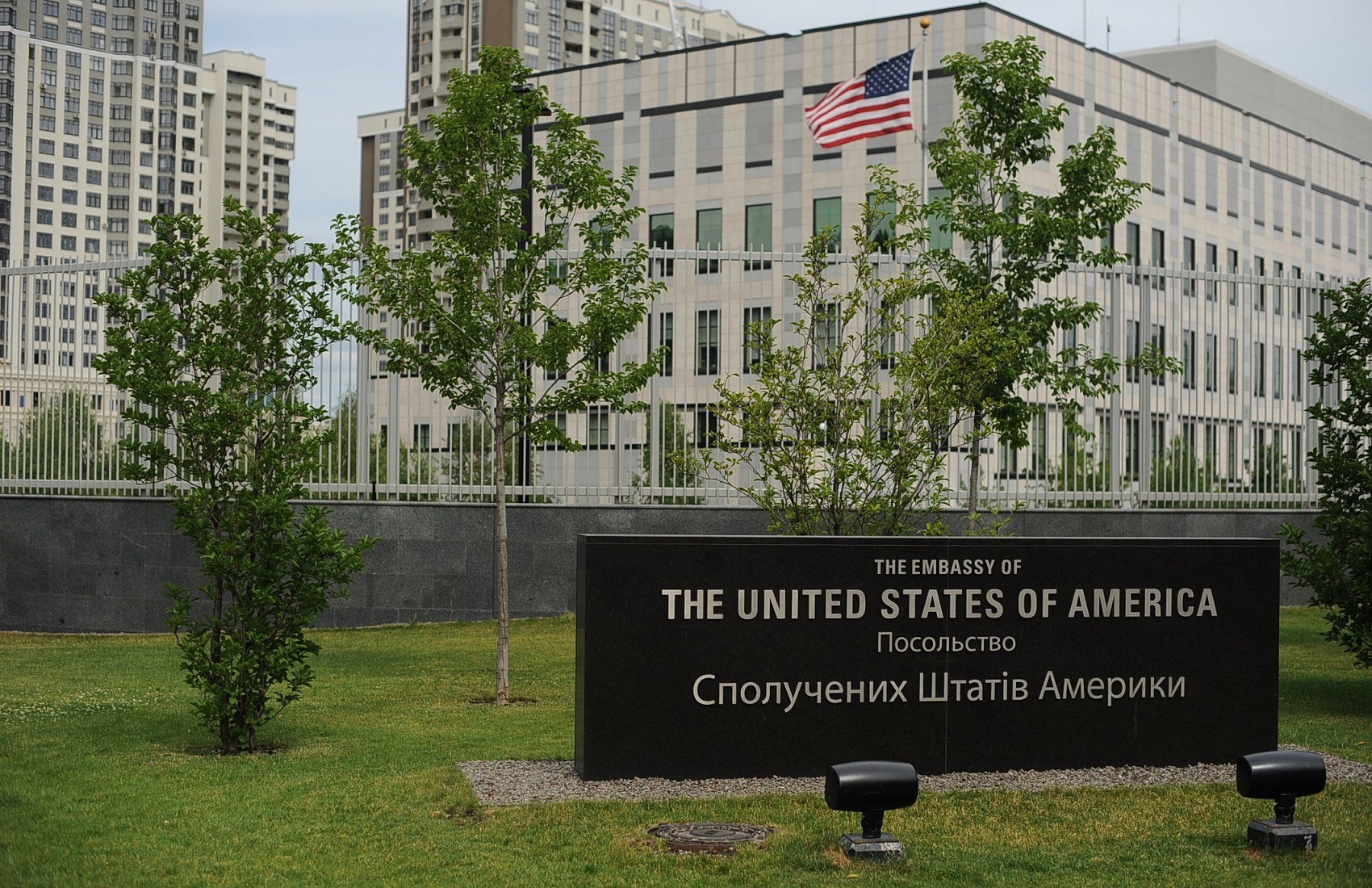 CNN: США анонсировали эвакуацию дипломатов из Украины