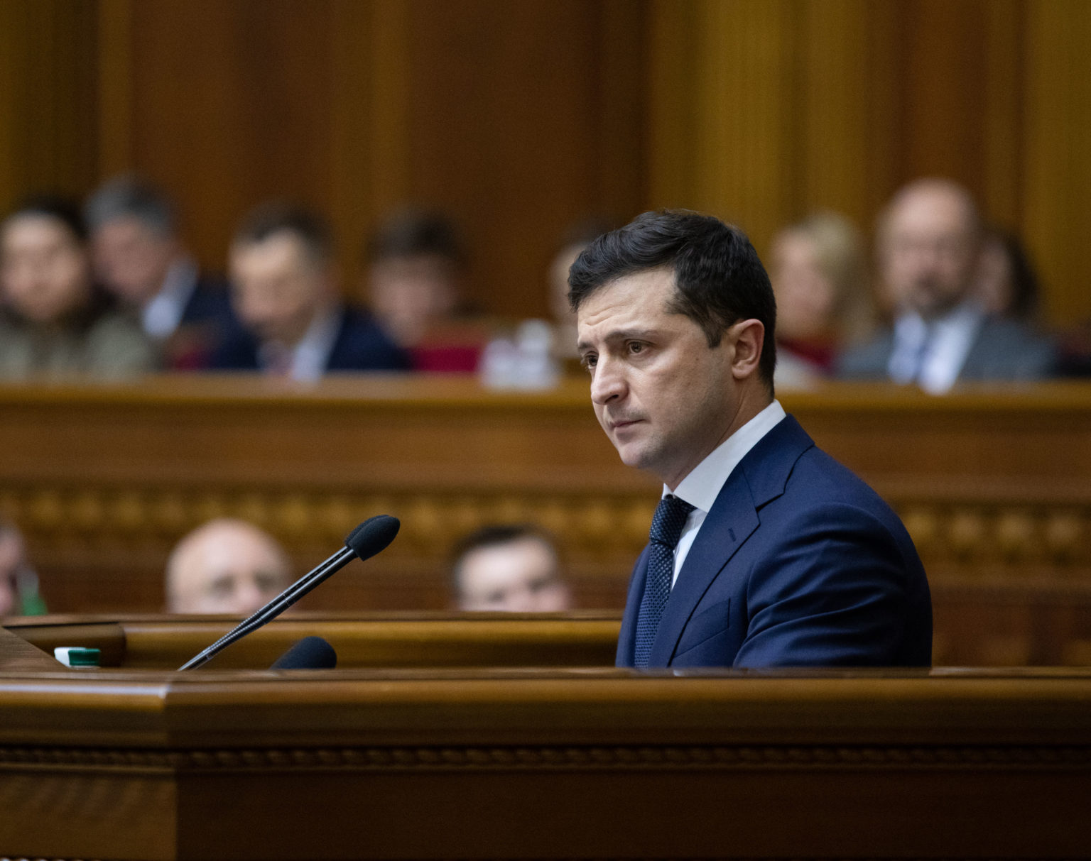 В Украине требуют от Зеленского уйти в отставку