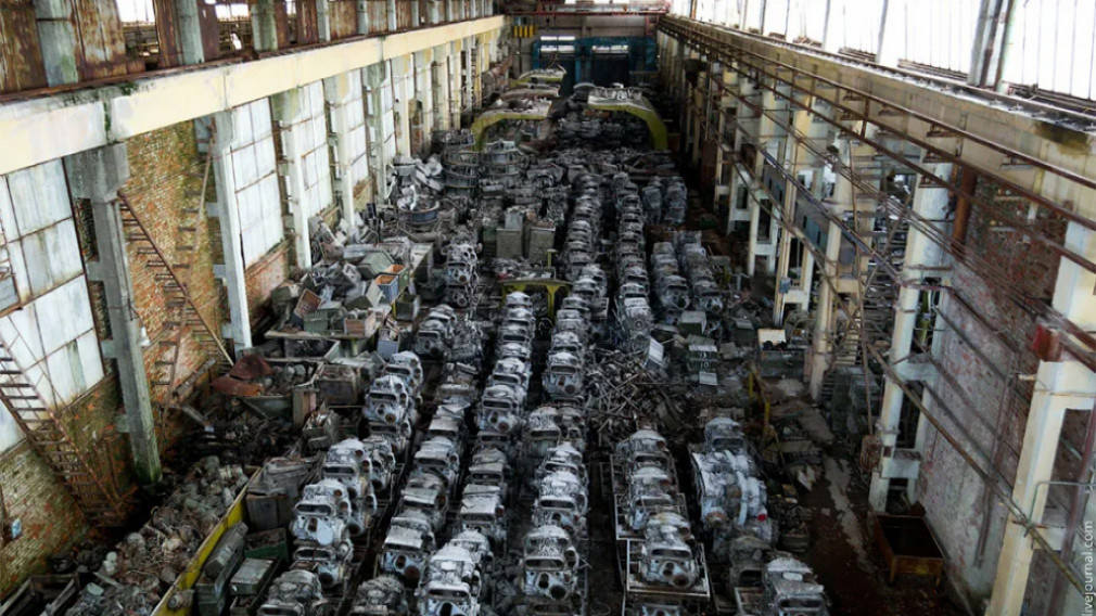 Россия нанесла удар по бронетанковому заводу в Киеве﻿