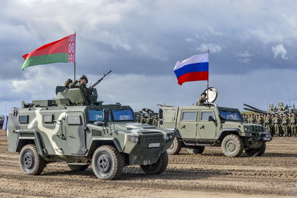 Запад пытается афганизировать Украину и втянуть в конфликт Беларусь
