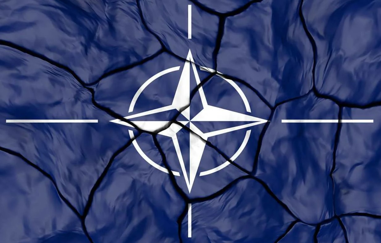 NYT: в НАТО раскол из-за дальнейших отношений с Москвой