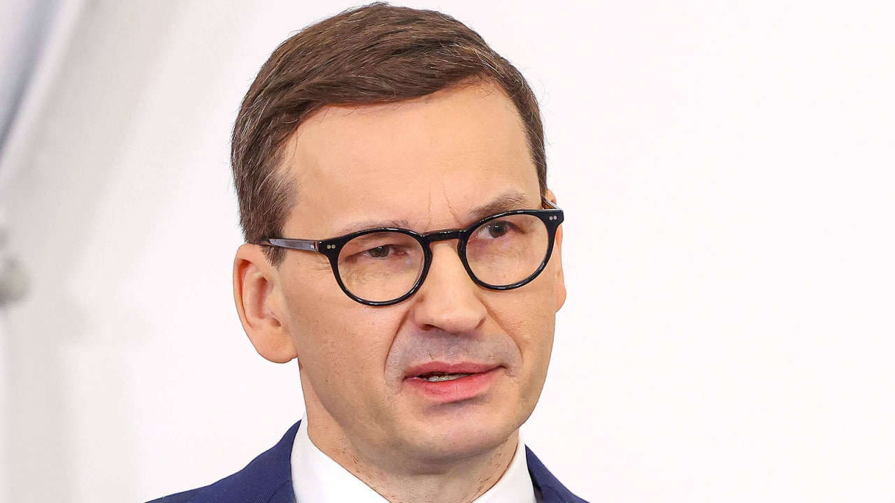 Укрепление рубля свидетельствует о неэффективности санкций против России - премьер Польши