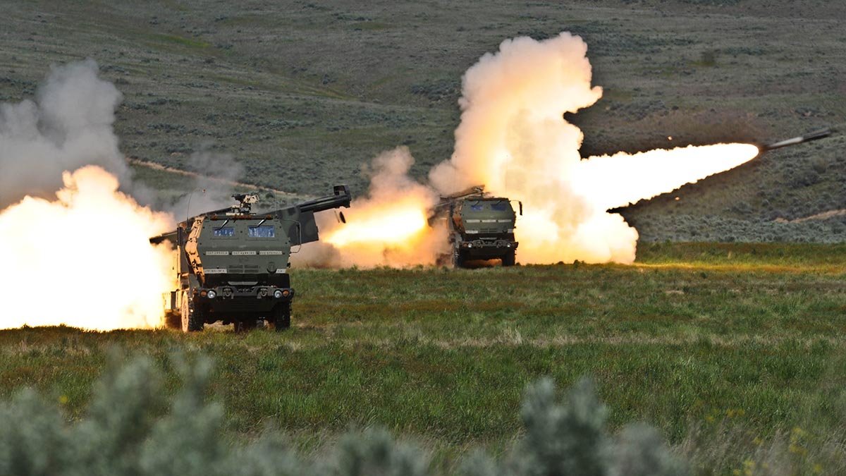NYT: власти США одобрили отправку Украине ракетных систем залпового огня