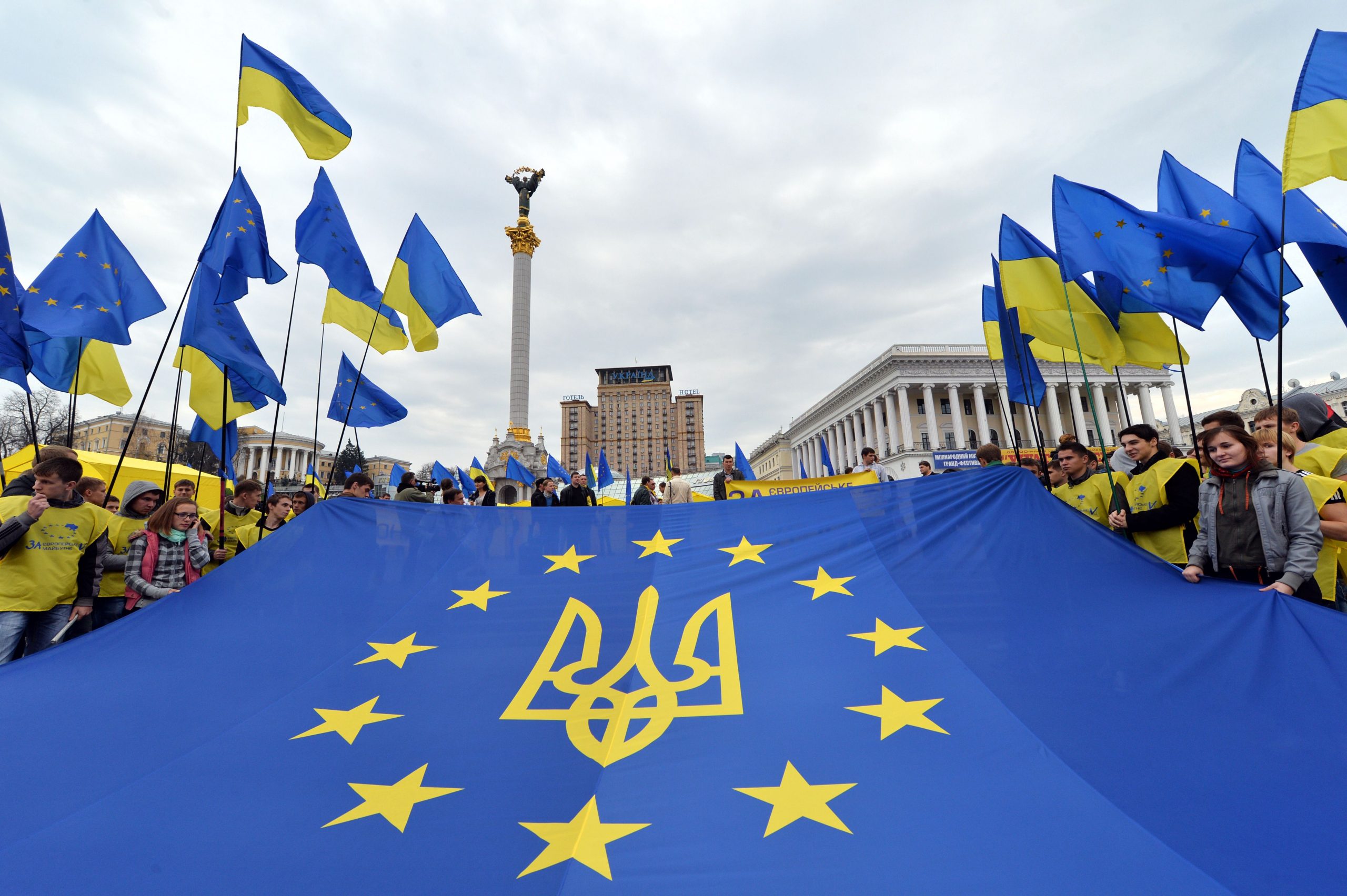 Франция и Германия противостоят Польше и Прибалтике в украинском вопросе