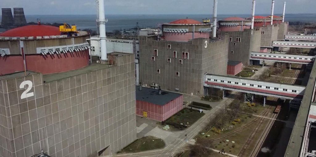 Зачем Украина обстреливает Запорожскую АЭС?