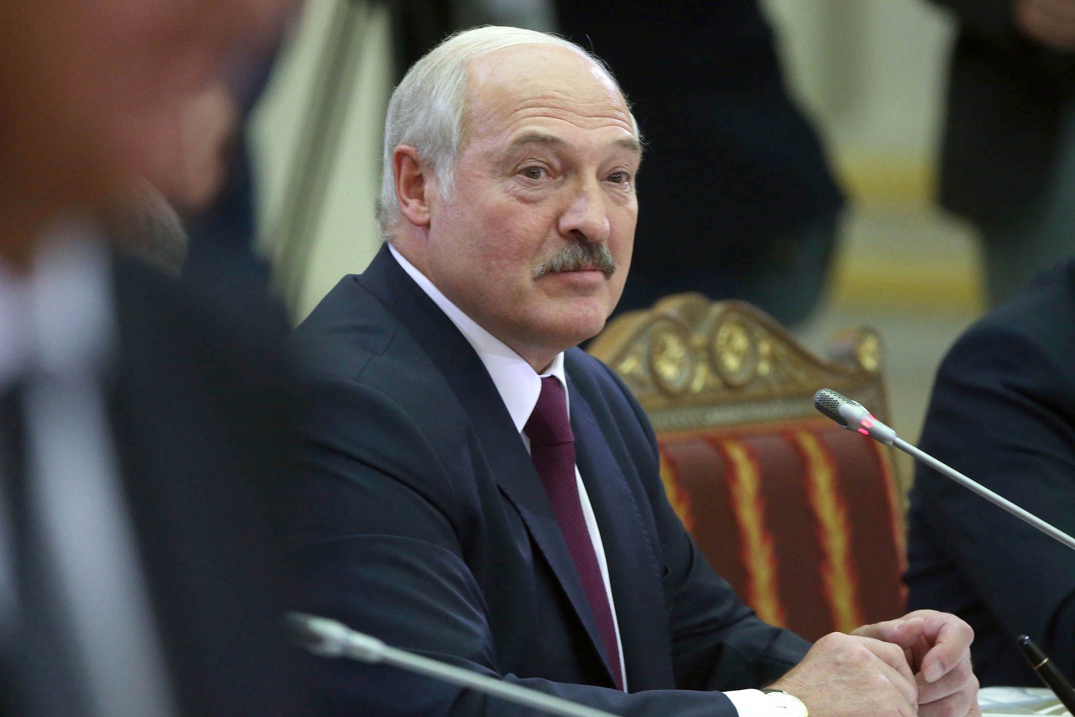 Лукашенко напомнил чиновникам о железной дисциплине