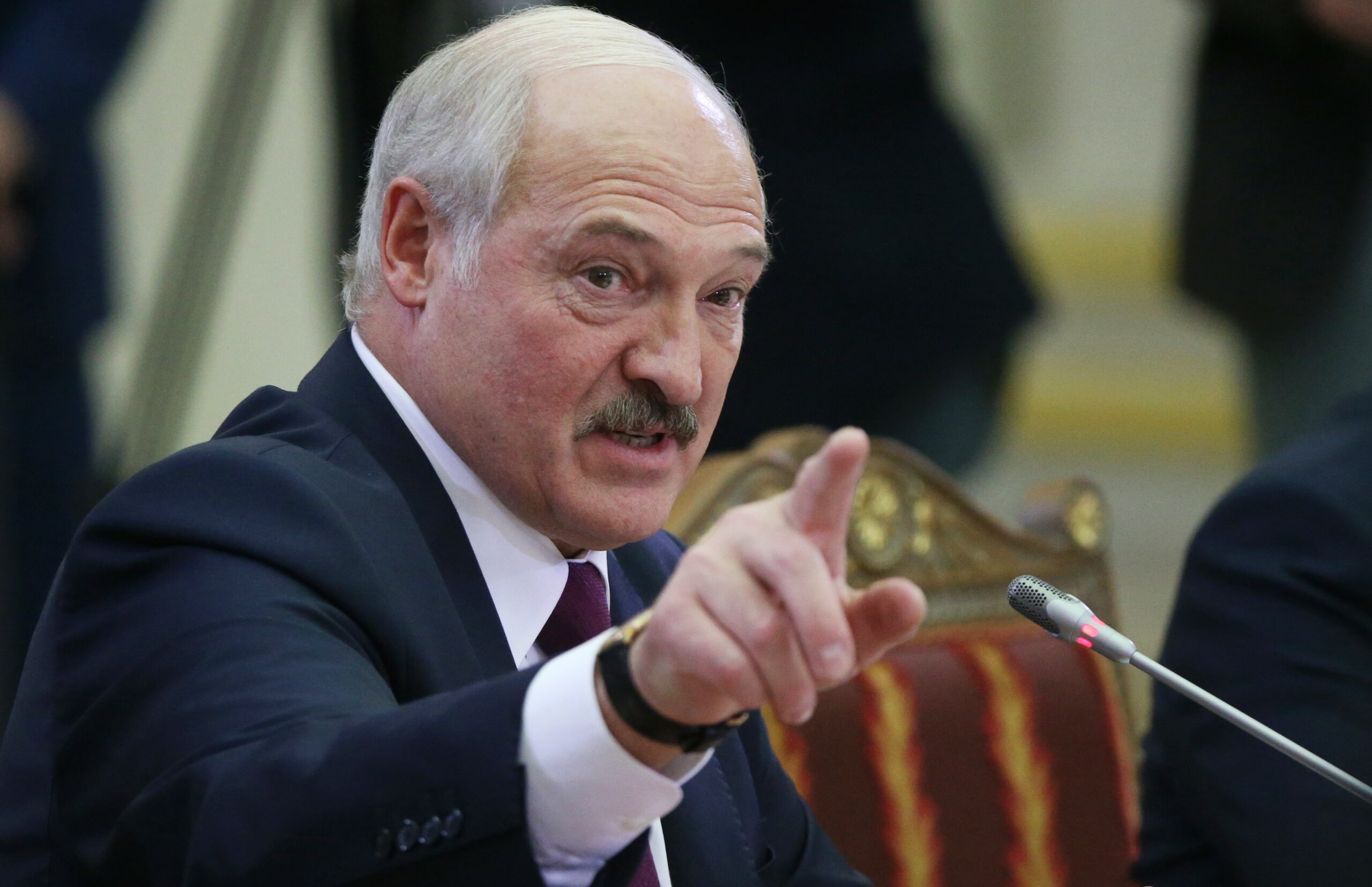 Лукашенко заявил, что Беларусь не будет ни на кого нападать