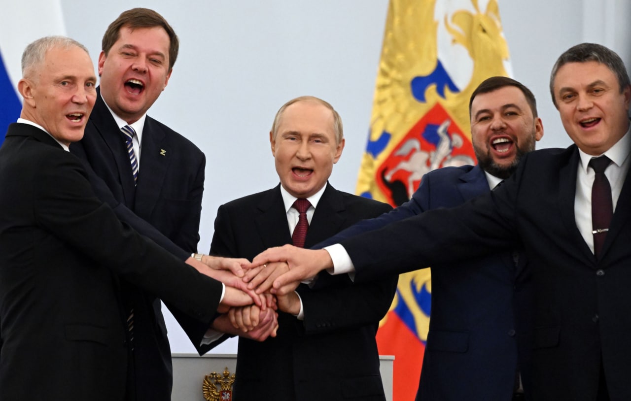 Подписаны договоры о вхождении новых субъектов в состав России
