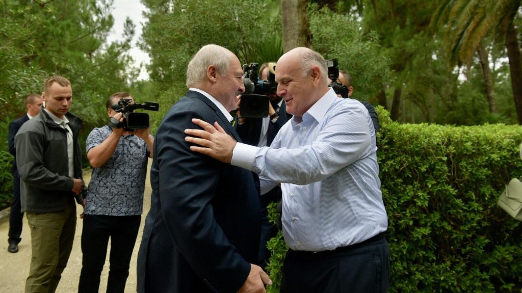 Визит Лукашенко в Абхазию и признание новых республик