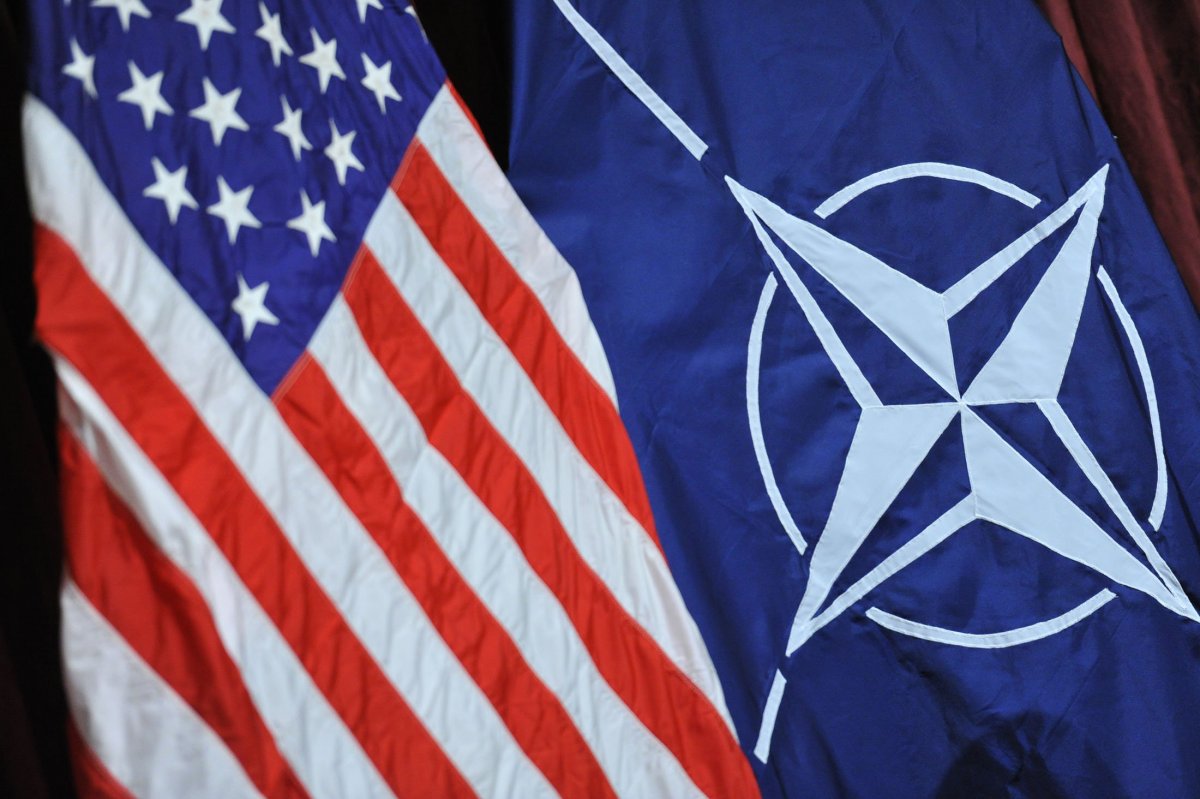 Politico назвало неожиданностью для США заявку Украины на ускоренное вступление в НАТО