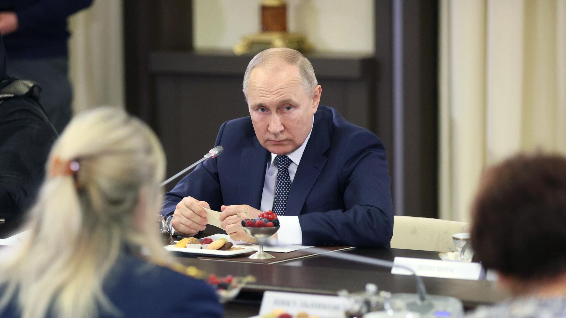 Воссоединение Донбасса и России должно было произойти раньше – Путин