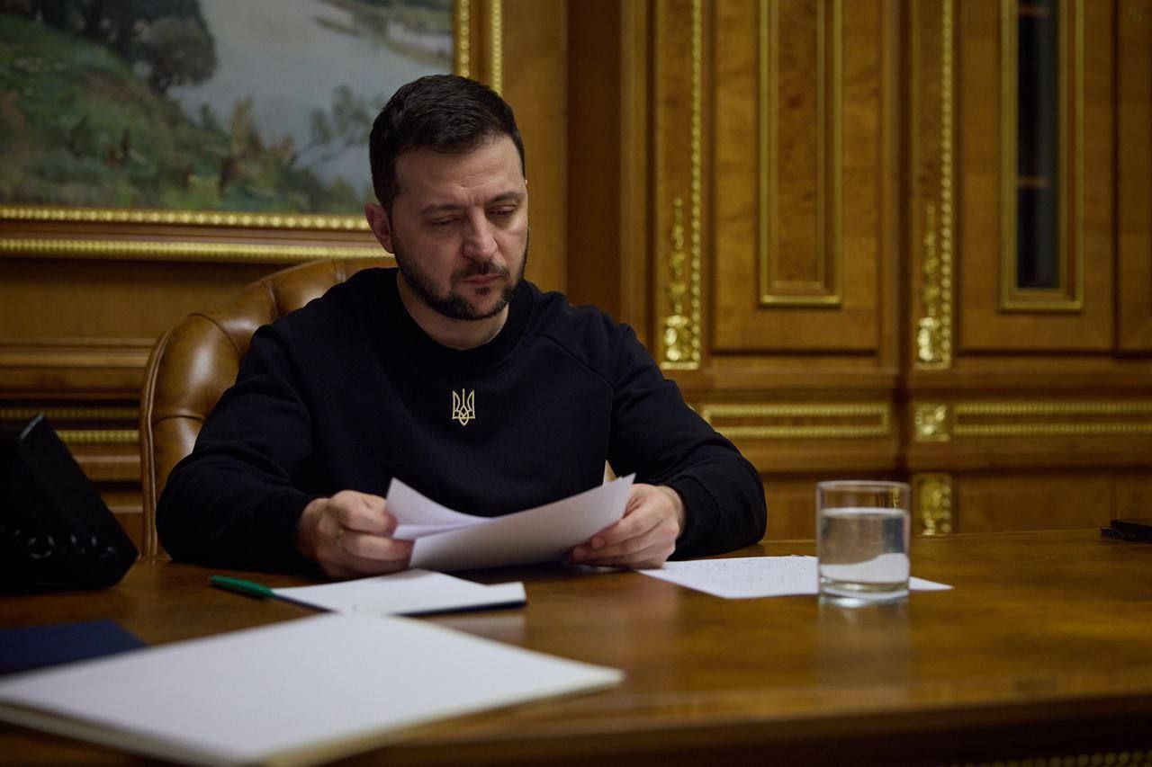 Зеленский отверг предложение Путина о режиме перемирия на Рождество 