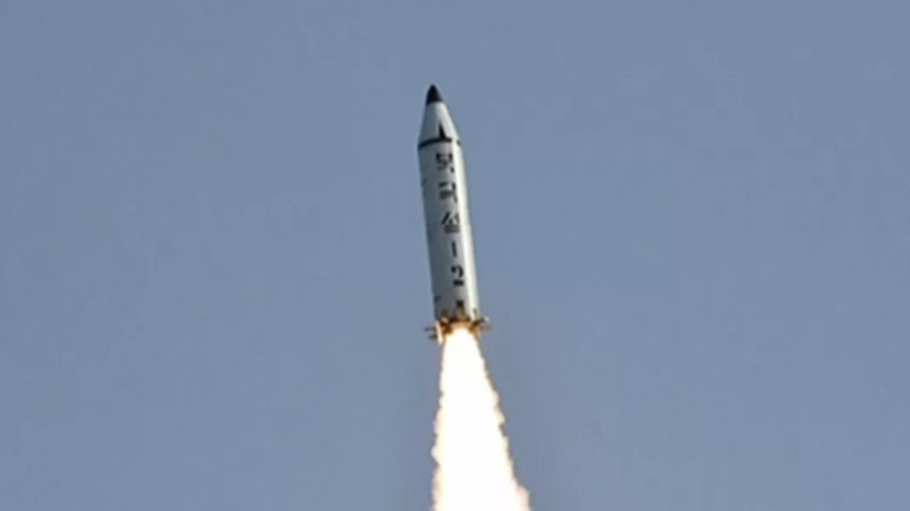 КНДР вновь запустила ракету: она упала в японской экономической зоне