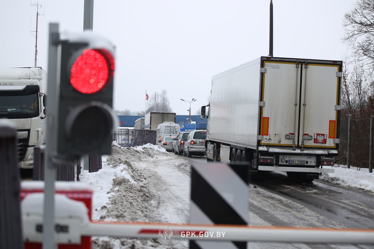Погранкомитет Беларуси обвинил Польшу в обострении ситуации на границе