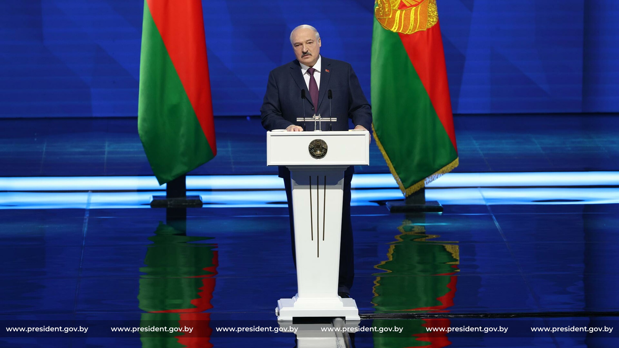 Лукашенко: на горизонте замаячила третья мировая война с ядерными пожарами