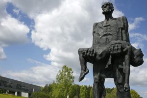 1000 деревьев памяти. По предложению Лукашенко в музейном комплексе "Хатынь" началось масштабное озеленение