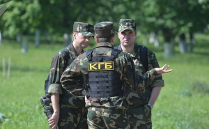 "В Беларуси очень быстро работает КГБ" - политолог