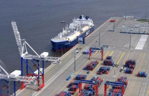 Россия и Беларусь перевыполнили планы по перевалке грузов через порты РФ