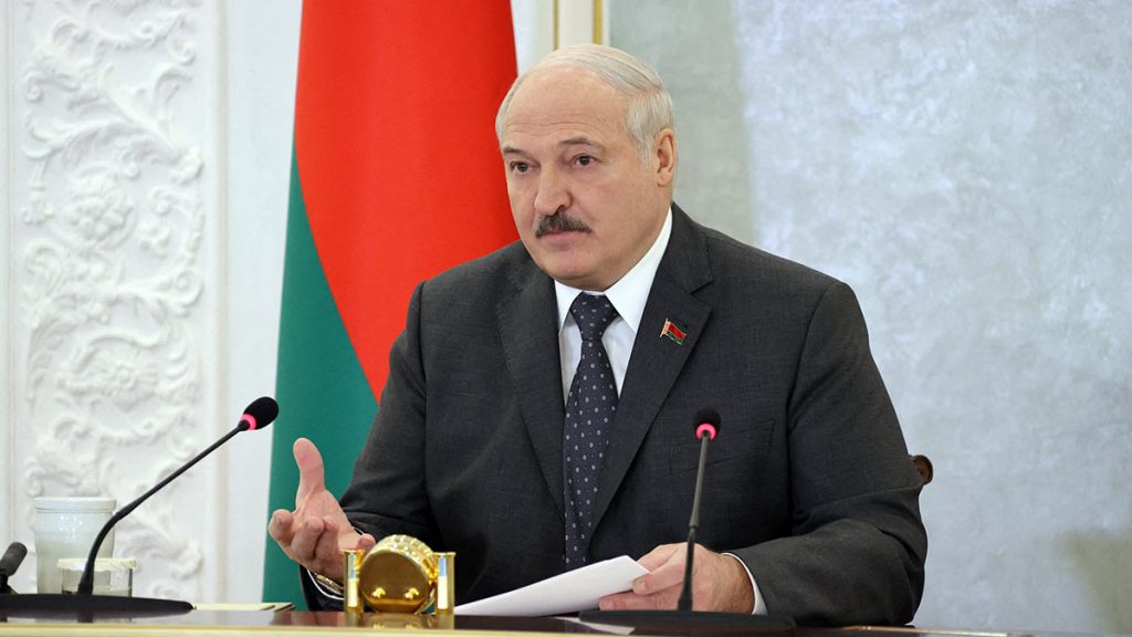 Лукашенко отметил, что российское ядерное оружие в Беларуси в безопасности