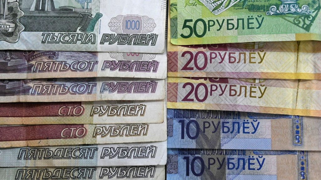 Крутой: тема введения единой валюты для России и Беларуси не актуальна