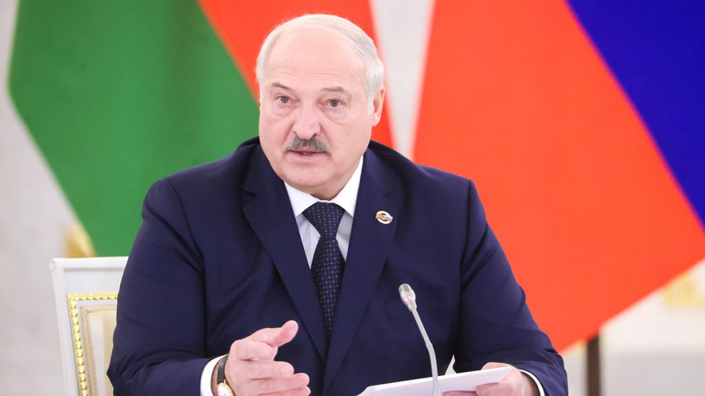 Лукашенко: Выборы в ВНС надо провести честно и открыто