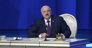 Лукашенко заявил о согласии Пригожина остановить продвижение ЧВК "Вагнер"