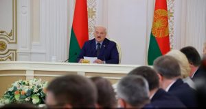 Лукашенко раскритиковал кадровую работу в стране