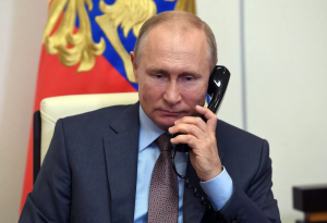 Путин проинформировал Лукашенко о ситуации в России