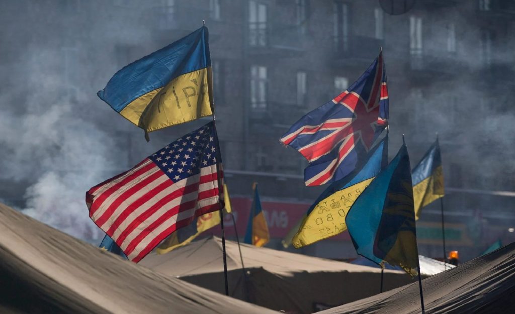 Американский эксперт: США уничтожили Украину вместо России