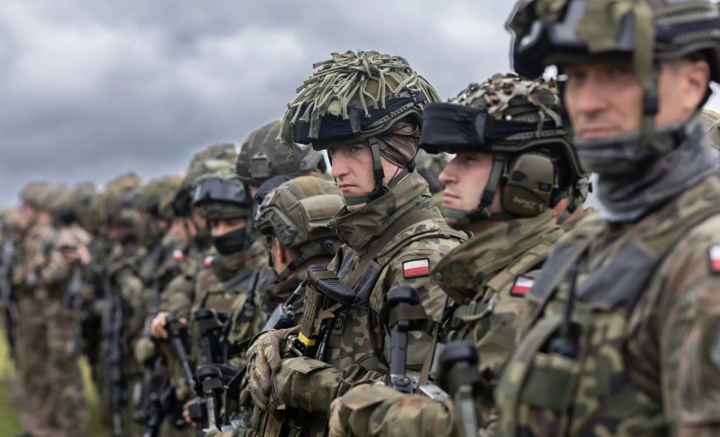 Польша и Венгрия захватят часть Украины – Риттер