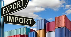 Импорт и экспорт товаров и услуг в Беларуси почти сравнялись