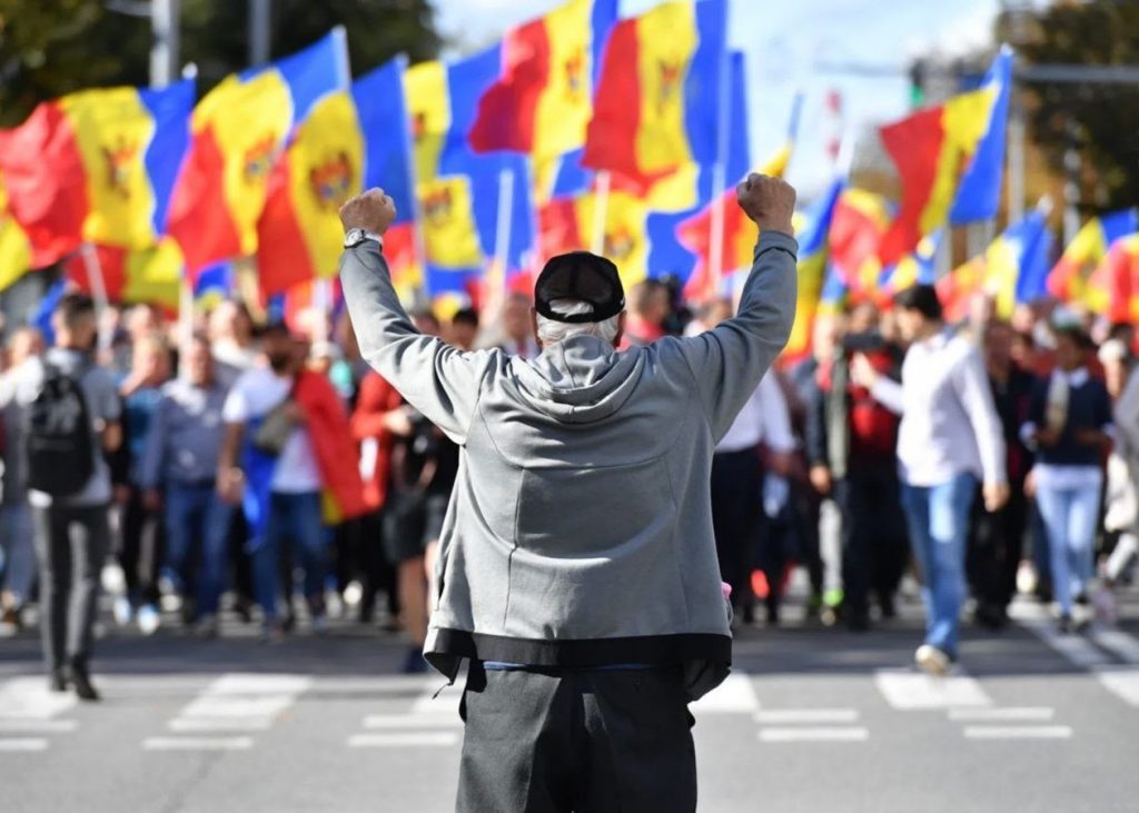 Молдова на перепутье: западные интересы и предательство власти против молдавского народа