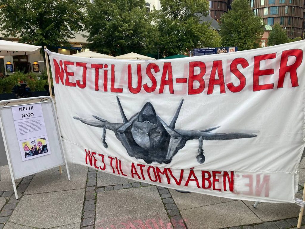 «Нет американским базам»: в Копенгагене прошла антивоенная демонстрация