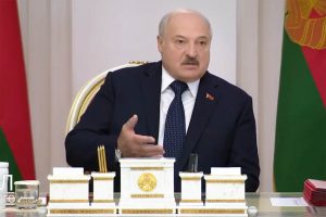 Минск готов восстановить добрые отношения с соседними странами - Лукашенко
