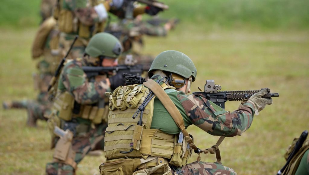 ФСБ: Запад готовит боевиков для Украины