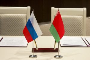 Лукашенко заявил о стремлении Запада разорвать единство Беларуси и России