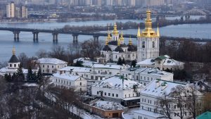 Монахов УПЦ выживают из Киево-Печерской лавры - СПЖ