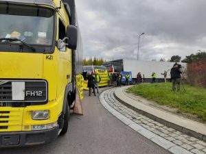 Польские перевозчики блокируют пункты пропуска на границе с Украиной